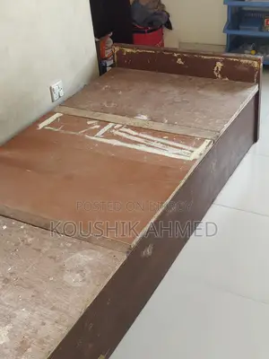 সিঙ্গেল খাট (কাঠের)