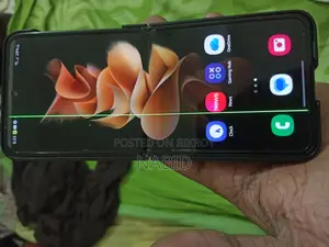 Samsung Galaxy Z Flip3 (Used)