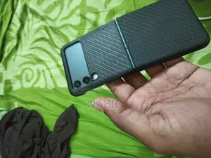 Samsung Galaxy Z Flip3 (Used)