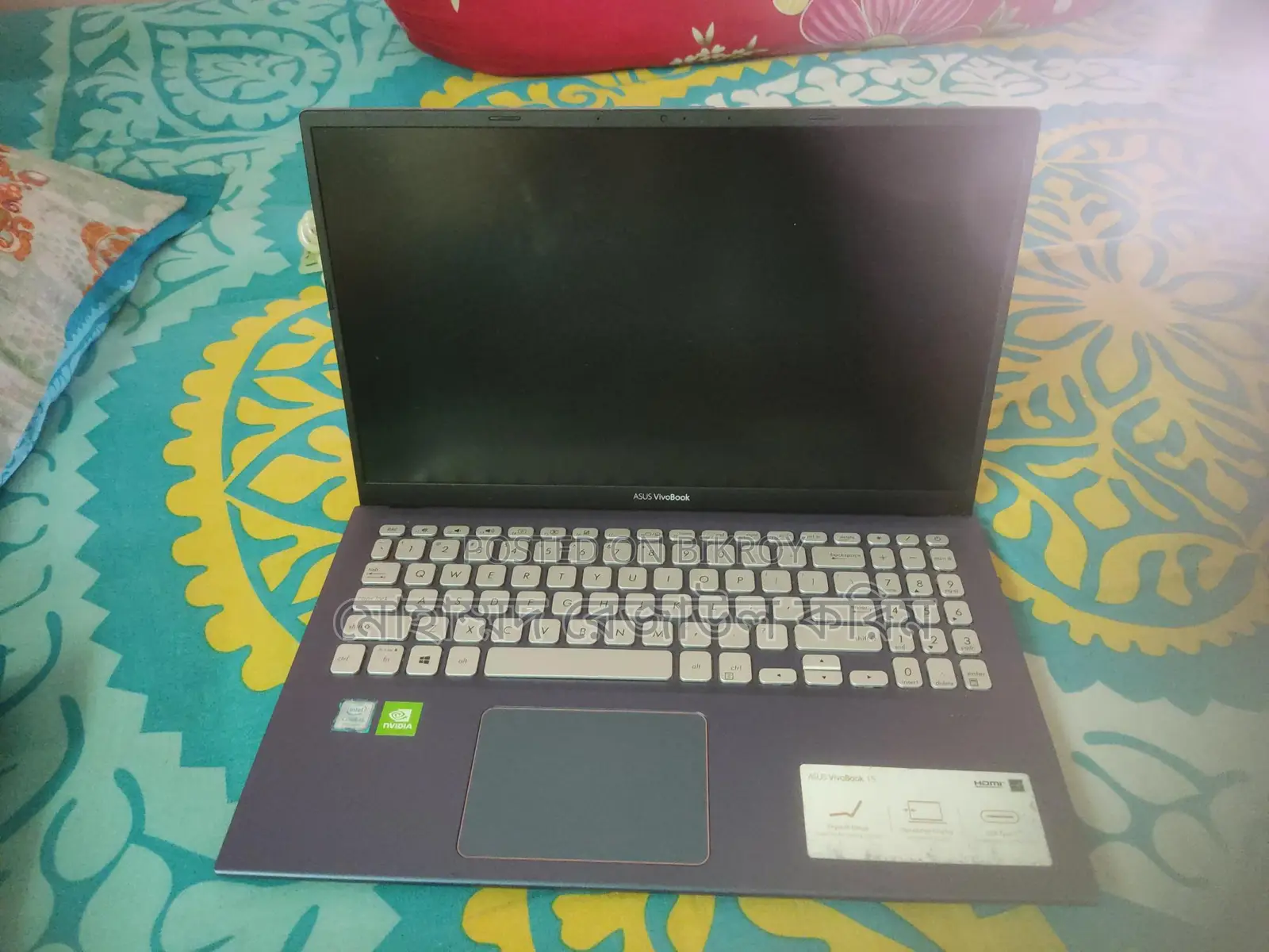 ASUS Vivobook x512