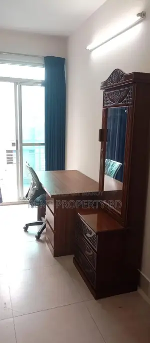 1700 Sft Bashundhara Fully Furnished Apartment for Rent
