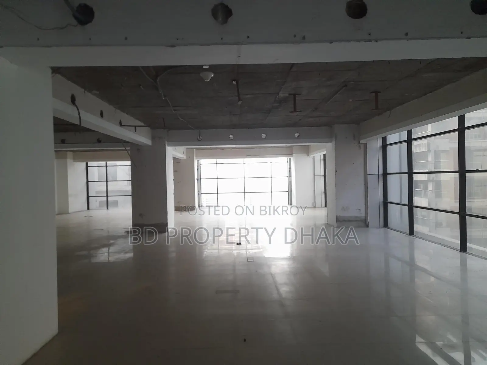 30000 Sqft Open New Building Commercial Space for Rent in Gulshan Avenue