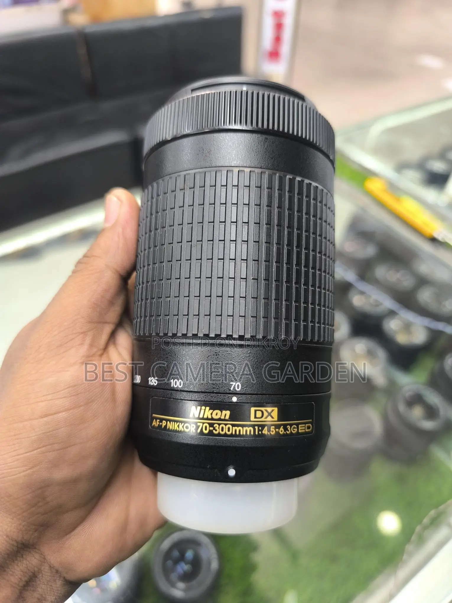 Nikon 70-300 DX Like new