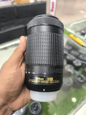 Nikon 70-300 DX নতুনের মতো