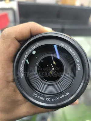 Nikon 70-300 DX Like new