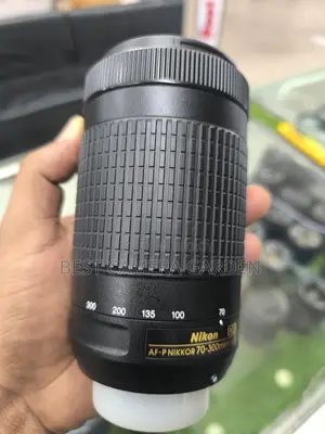 Nikon 70-300 DX Like new