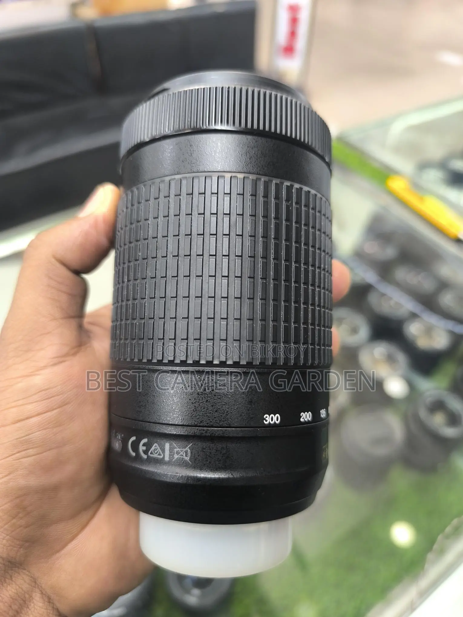 Nikon 70-300 DX Like new