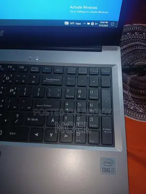 i7 10th Gen 8GB 256SSD