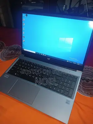 i7 10th Gen 8GB 256SSD