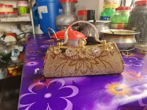 Pretty Hand Bag