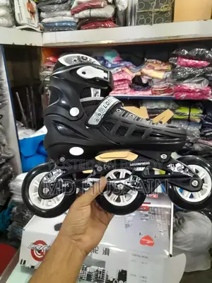 স্কেটিং জুতো