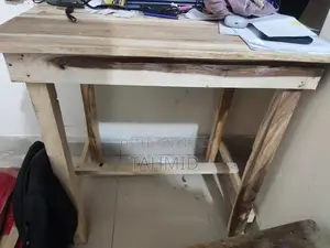 Wooden table and chairs like brand new