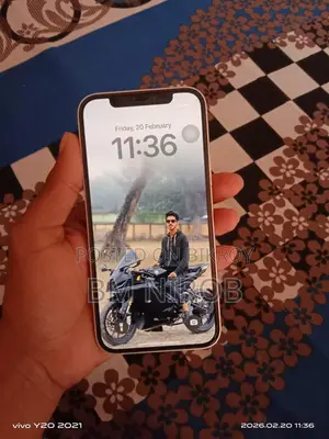 Apple iPhone 12 64GB (Used)