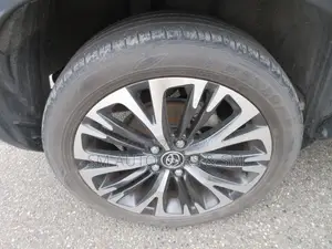 Toyota Yaris Cross Z Pearl 4.5 Point 2021