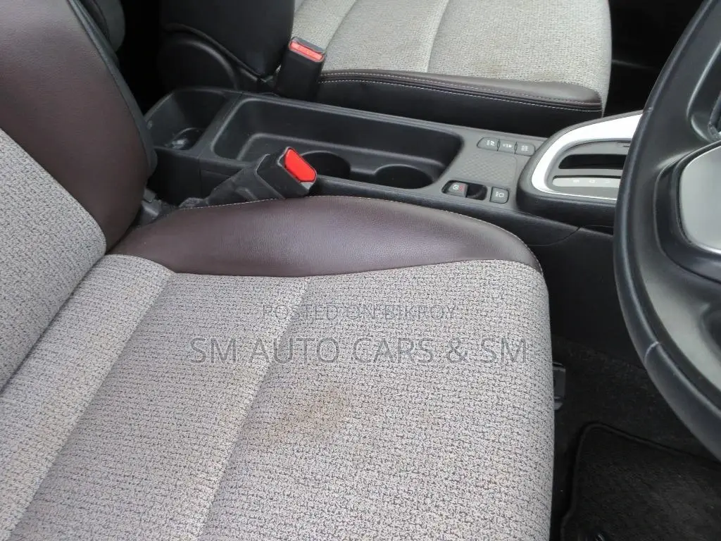 Toyota Yaris Cross Z Pearl 4.5 Point 2021