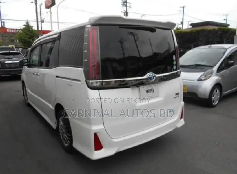 Toyota Noah SI WXB HYBRID 2021