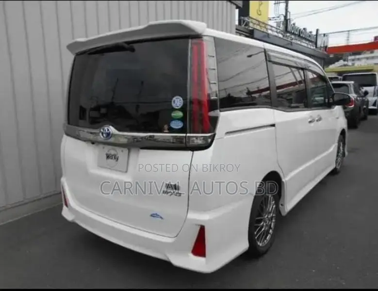 Toyota Noah SI WXB HYBRID 2021