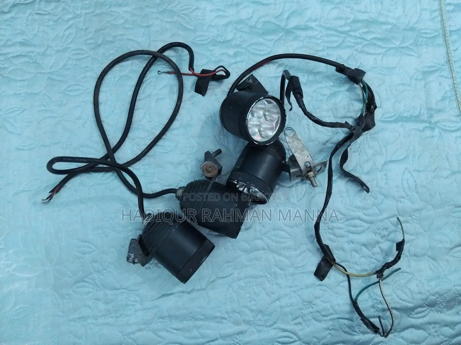 Defender Tess Lock & Pacifik A7 Fog Light for sale