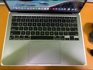 Apple MacBook Air 2020 – Excellent Condition