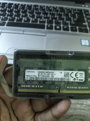 4 GB RAM