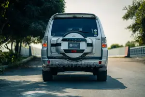 Mitsubishi Pajero 2006
