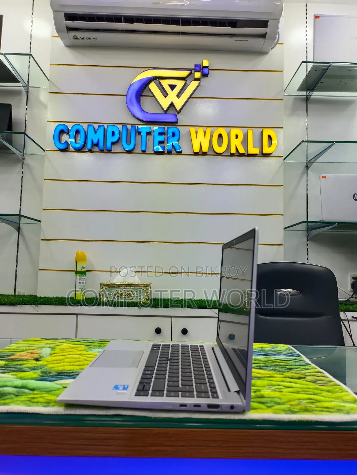 HP EliteBook 845 G8 (Powerful Laptop, Perfect Condition)