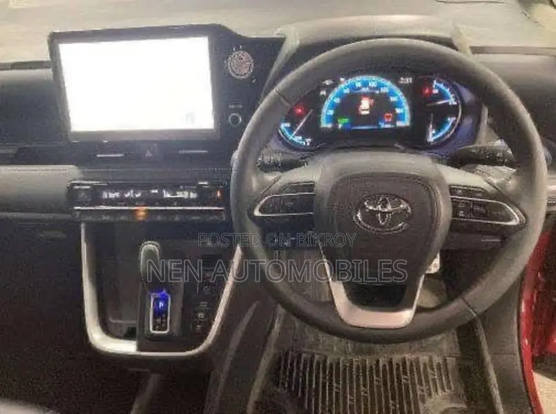 Toyota Noah SZ 2023