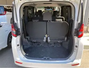 Toyota Noah X PKG NON HYB 2022