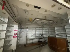 কনকর্ড টুইন টাওয়ারের দোকান বিক্রির জন্য
