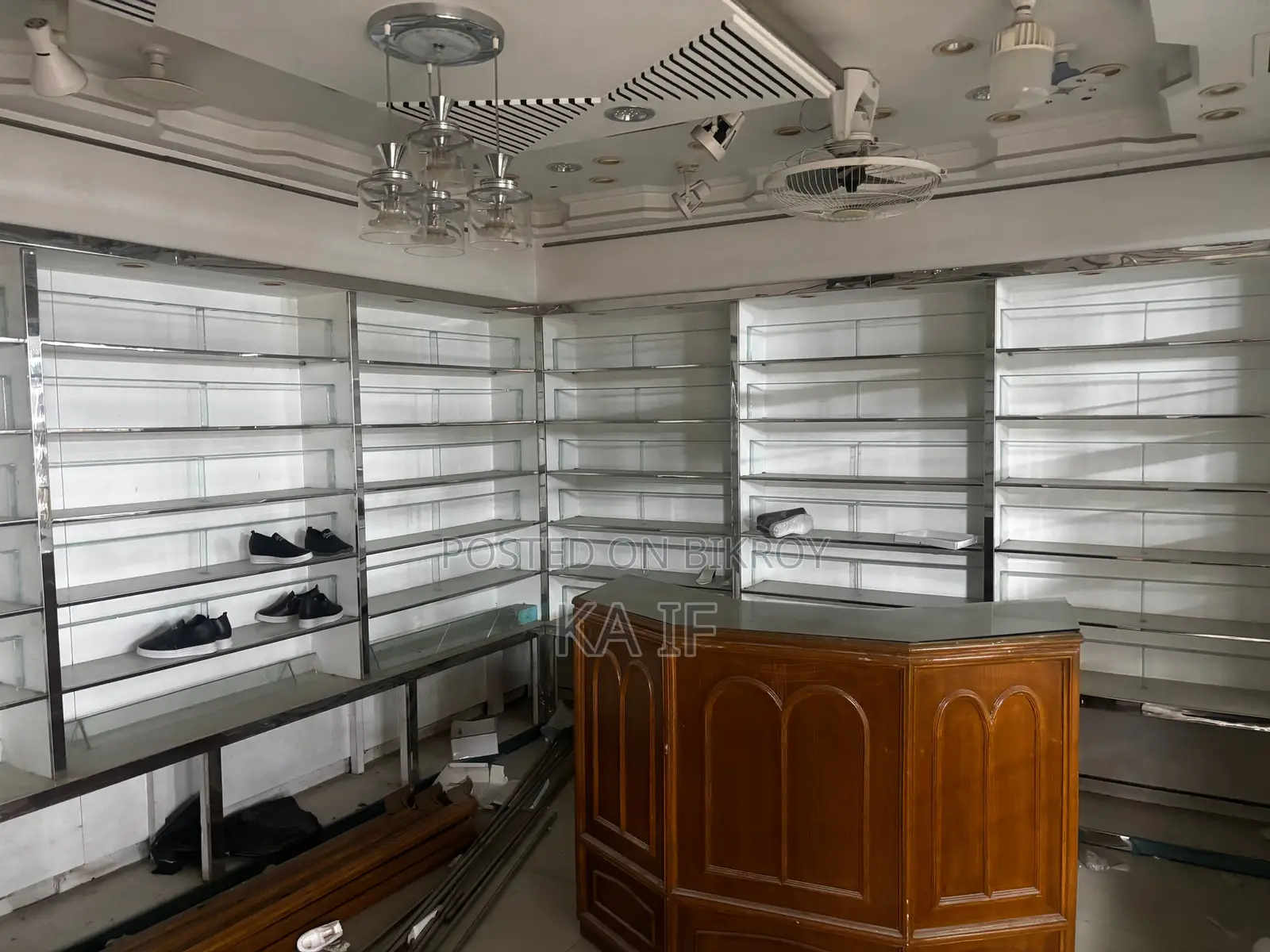 Concord Twin Tower Shop Up For Sell