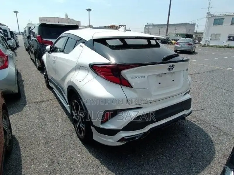 Toyota C-HR G LED 2020