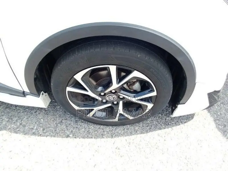 Toyota C-HR G LED 2020