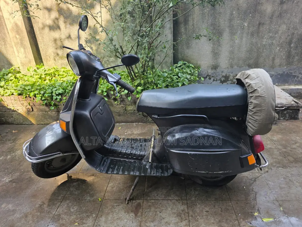 Bajaj Vespa PX125 2000