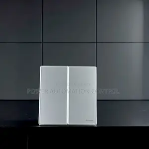 BELAMY GLASS SWITCH