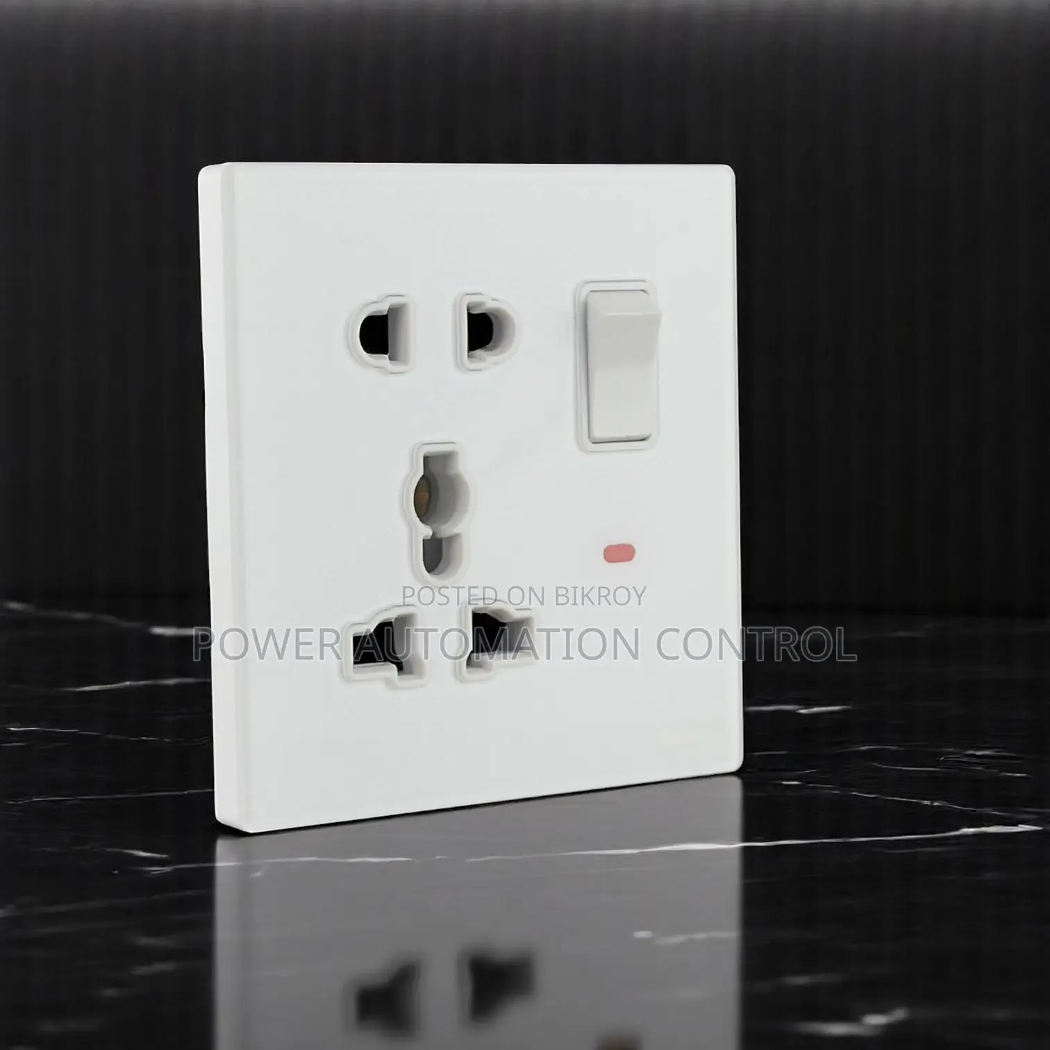 BELAMY GLASS SWITCH