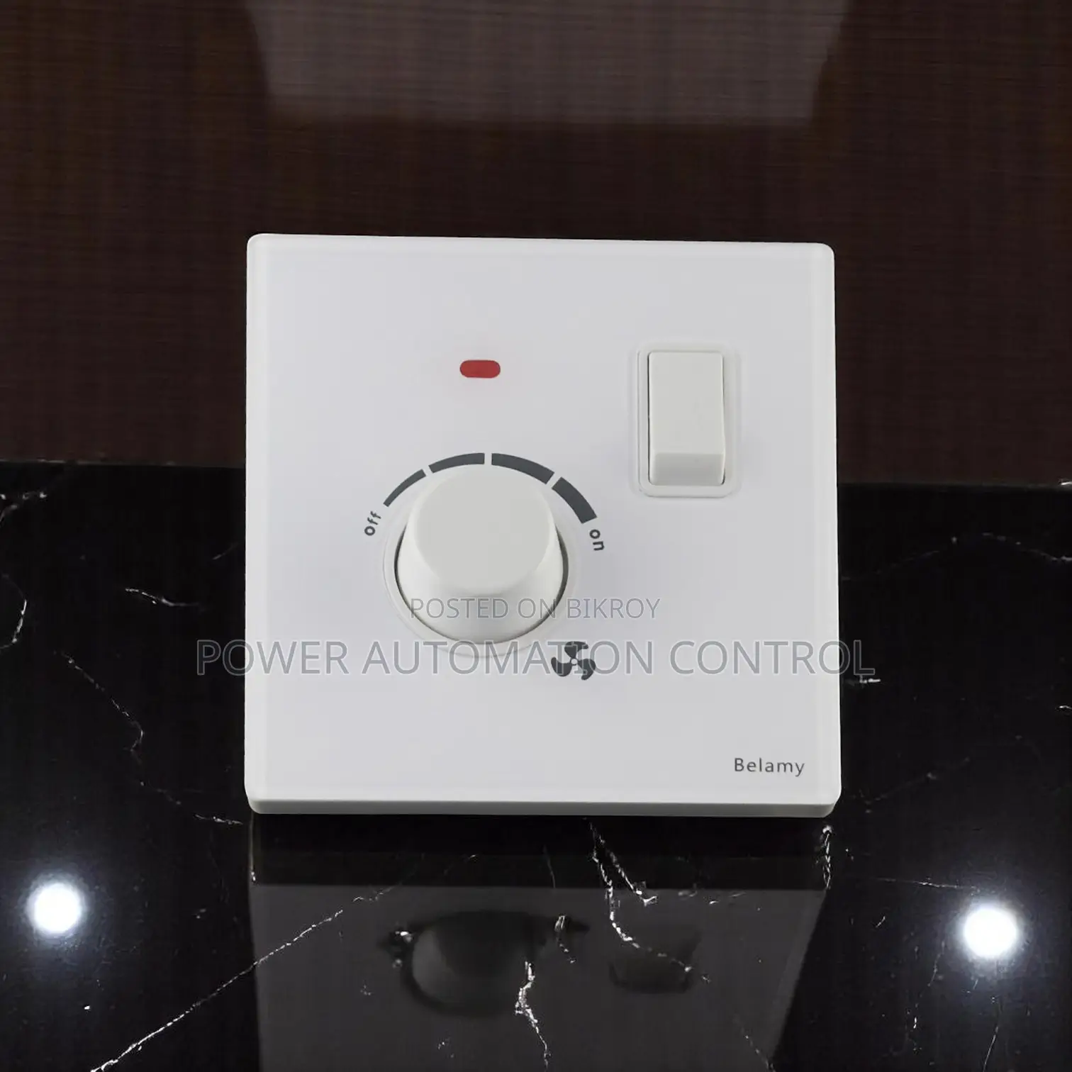 BELAMY GLASS SWITCH
