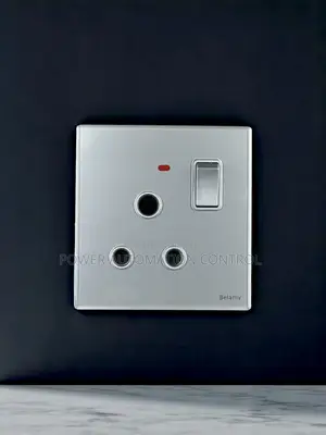 BELAMY GLASS SWITCH