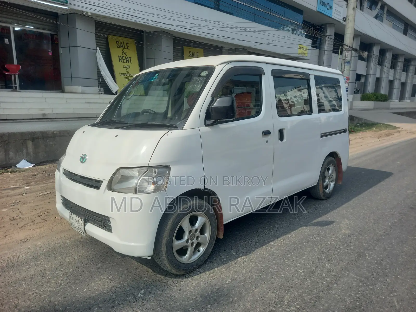 Toyota Noah lite ace 2011