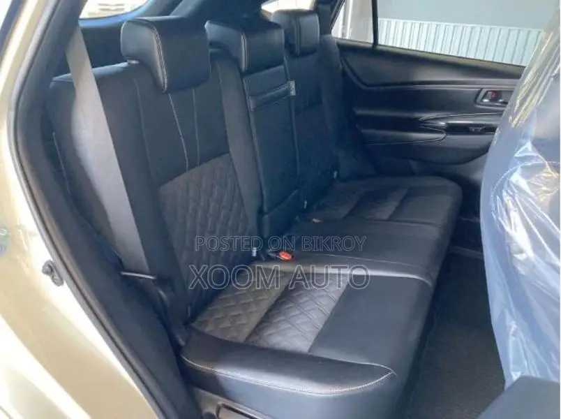 Toyota Harrier PREMIUM STYLE PEARL 2020