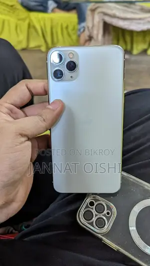 অ্যাপল আইফোন ১১ প্রো ম্যাক্স (ব্যবহৃত)