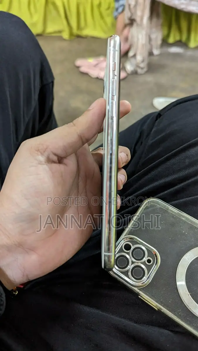 অ্যাপল আইফোন ১১ প্রো ম্যাক্স (ব্যবহৃত)