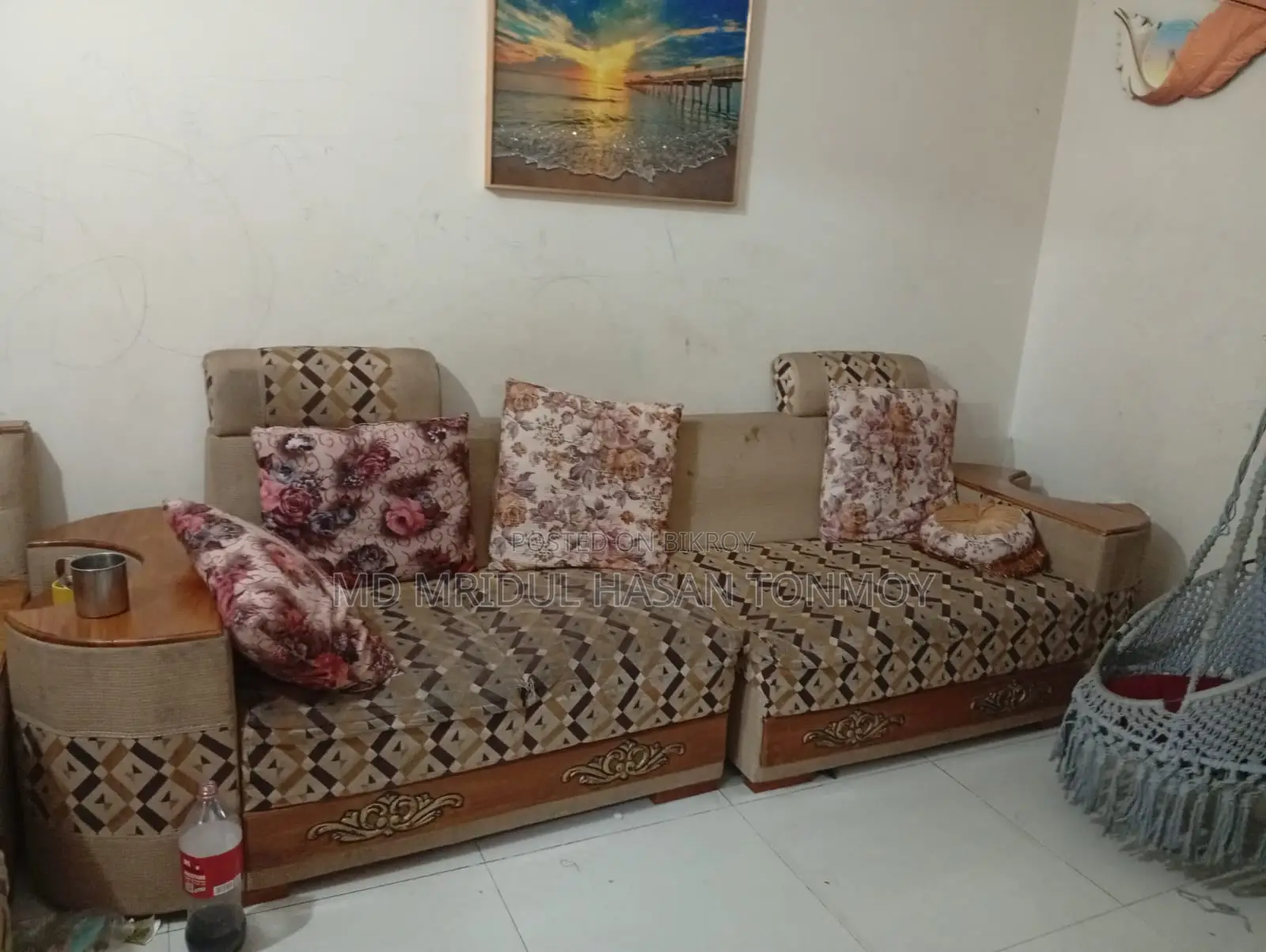 Sofa set with center table