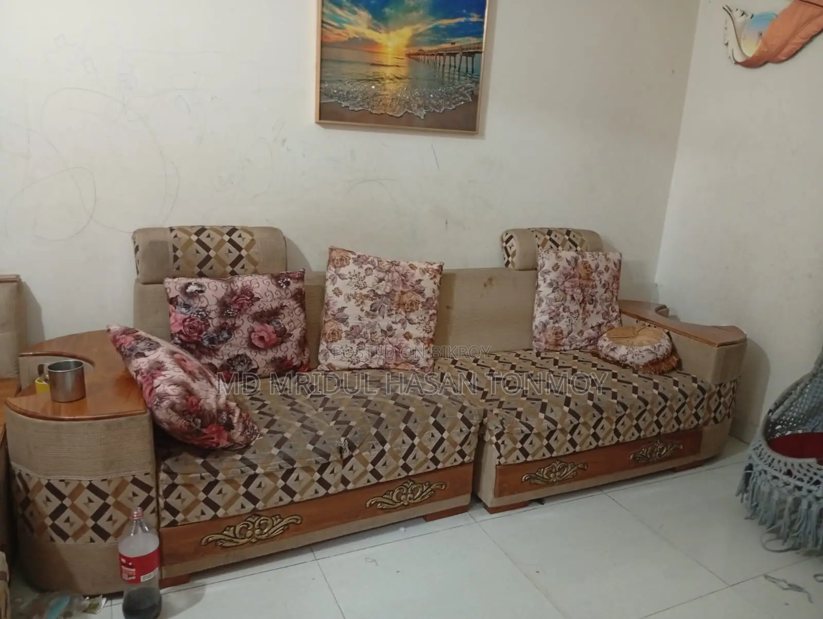Sofa set with center table