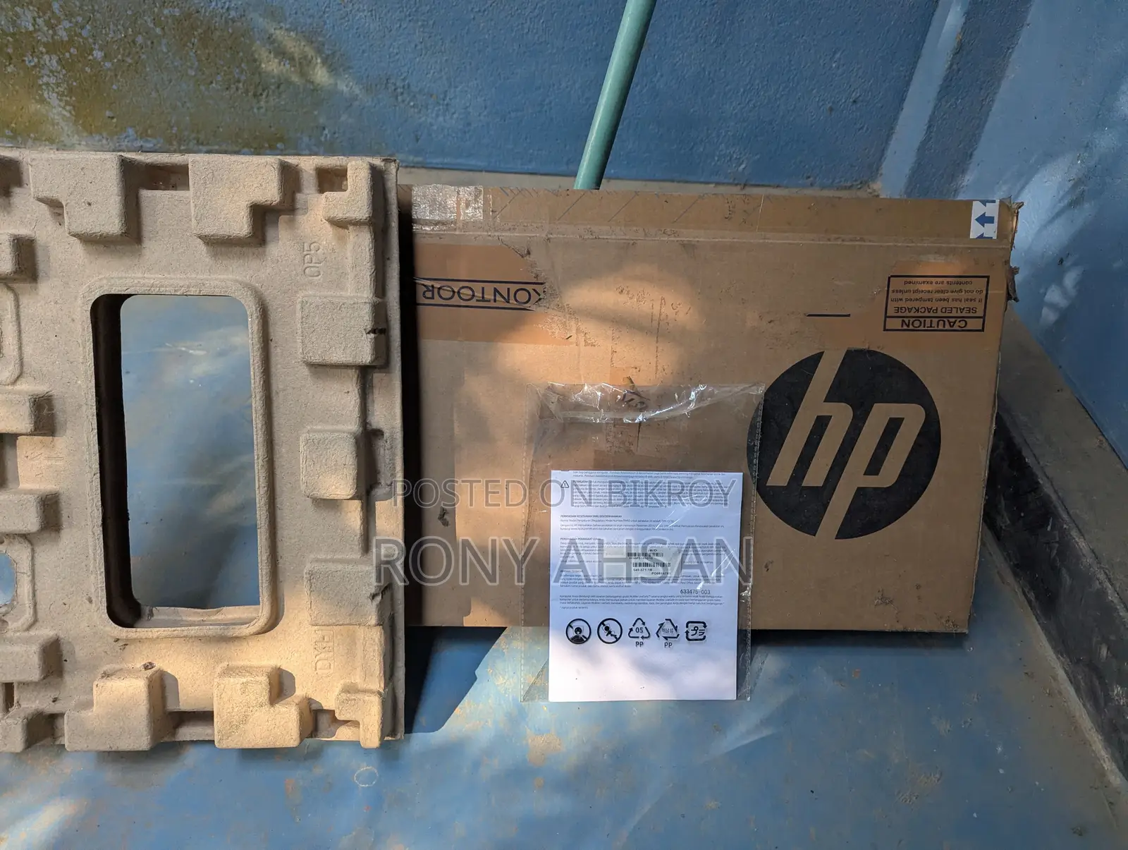 Hp 15.6 inch Ryzen 3 4300u with AMD Radeon Graphics