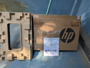 Hp 15.6 inch Ryzen 3 4300u with AMD Radeon Graphics
