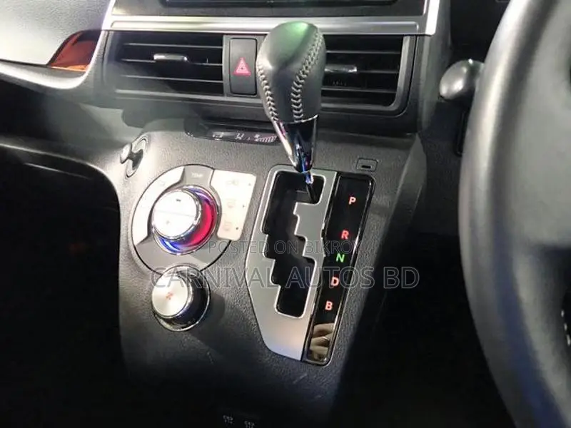 Toyota Sienta HYBRID G 2021