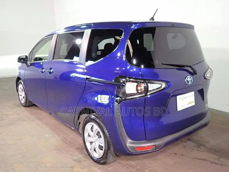 Toyota Sienta HYBRID G 2021