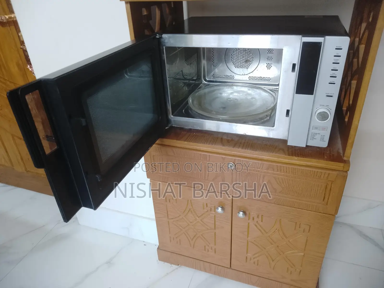 Microwave Oven