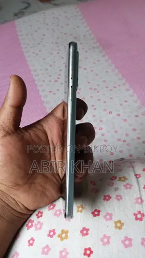 OnePlus 9R (Used)