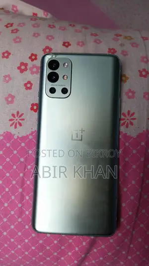 OnePlus 9R (Used)